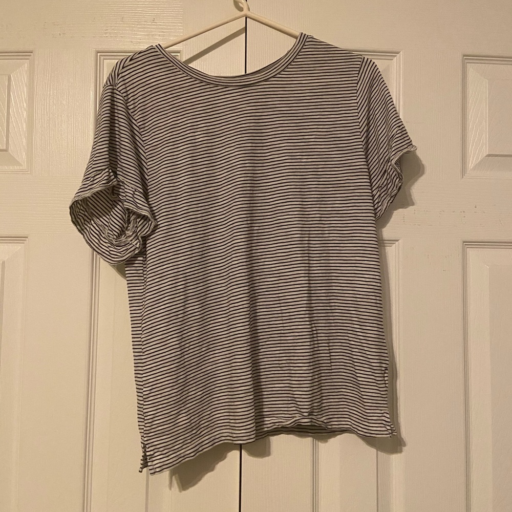Stripped ruffle t-shirt